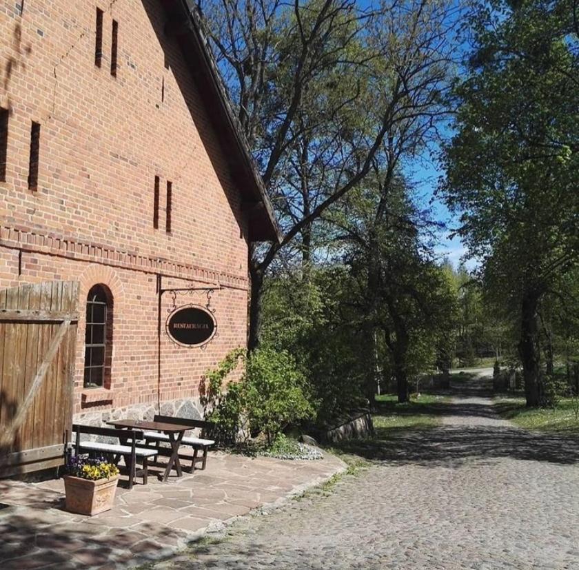 Hotel Im Park Sorkwity Exterior foto